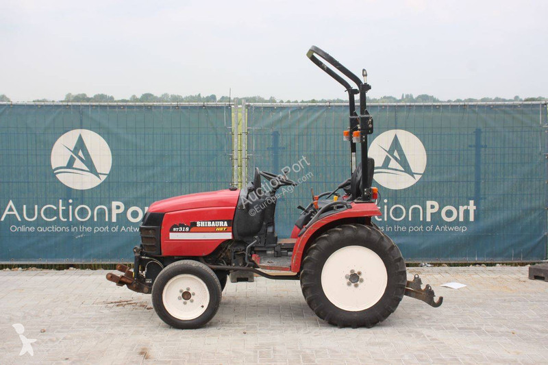 Tractor Shibaura ST318H