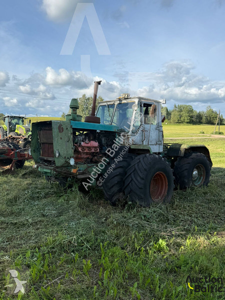 Zemědělský traktor  T-150K