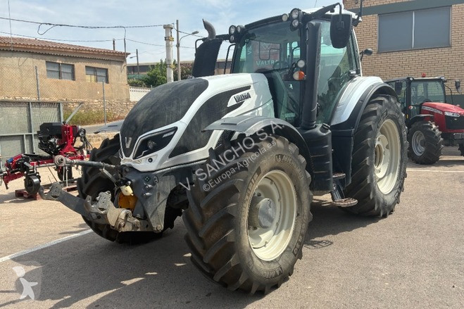 Tractor Valtra T 194 VERSU