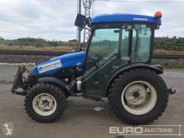 Сільськогосподарський трактор New Holland