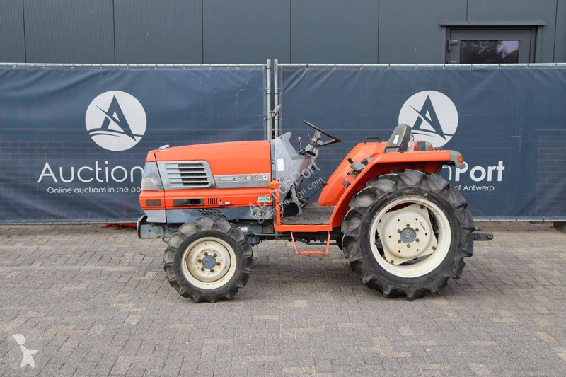 Tractor Kubota GL260