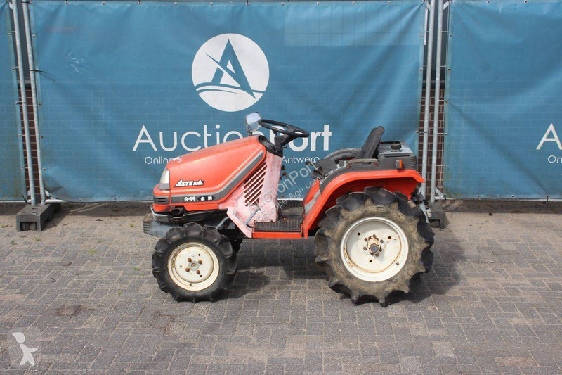Сільськогосподарський трактор Kubota A-14