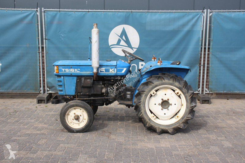 Сільськогосподарський трактор Iseki TS1610