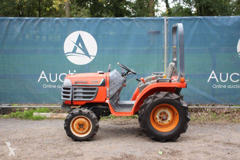 Сільськогосподарський трактор Kubota...