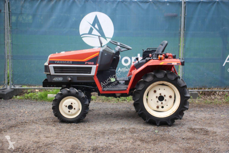 Сільськогосподарський трактор Yanmar F165D