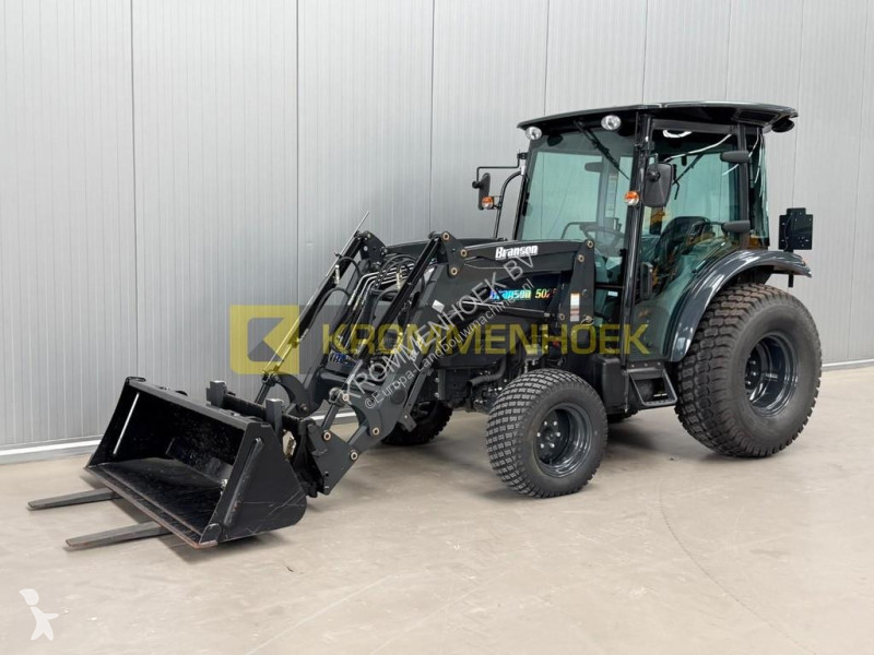 Ciągnik Branson 5025CH