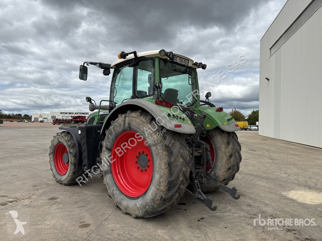 Tractor Fendt  718 Vario