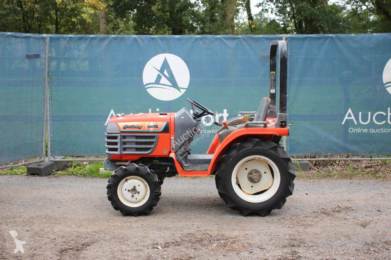 Kubota GB15 tractor