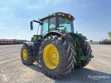 John Deere mezőgazdasági traktor