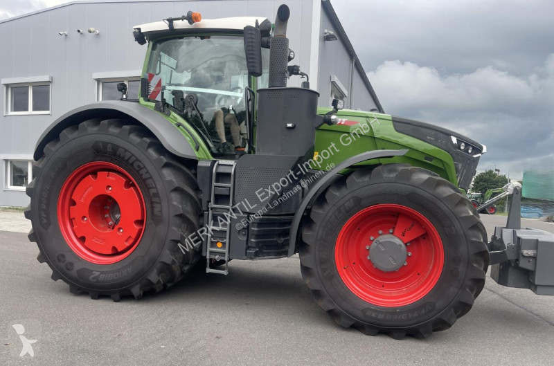 Tracteur agricole Fendt  1050 Vario