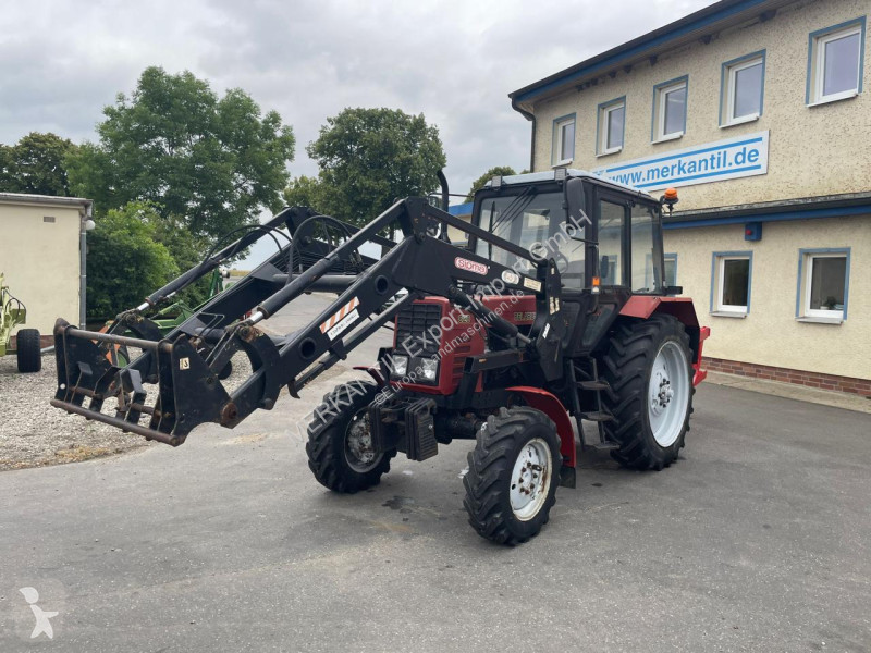 Tractor Belarus  MTS 820 + FL + 3 Schar Beetpflug