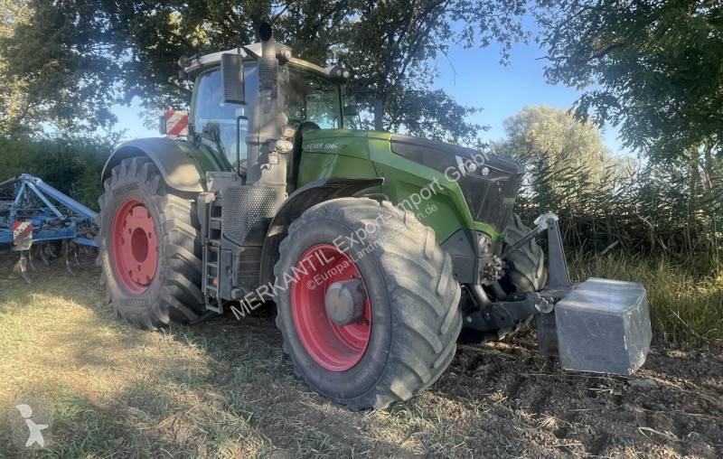 Tracteur agricole Fendt  1046 Vario