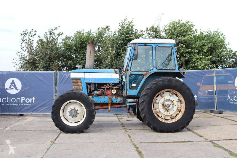 Tractor agrícola Ford TW-10