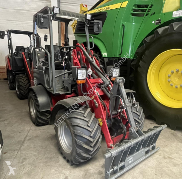 Weidemann  1160e tractor