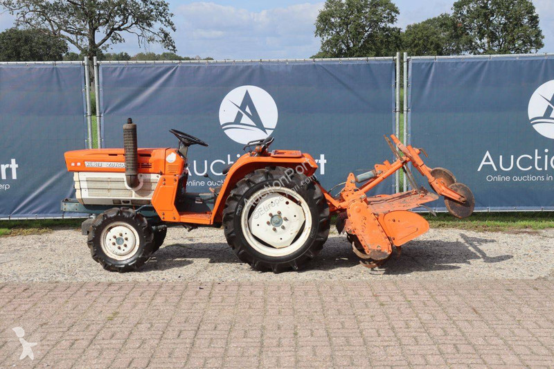 Tracteur agricole Kubota ZB1600