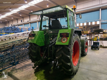 Tracteur agricole Fendt