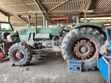 Tractor antigo Deutz