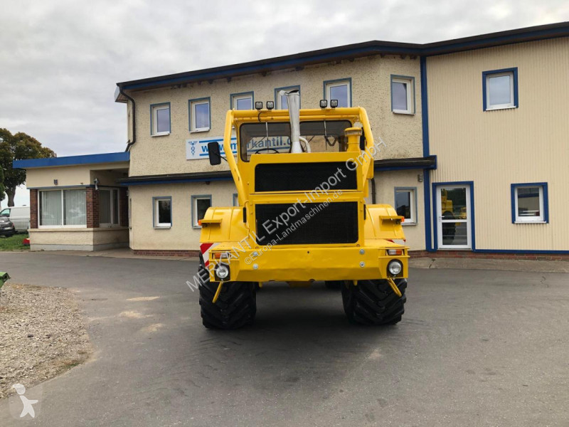 Tractor   K700A V8