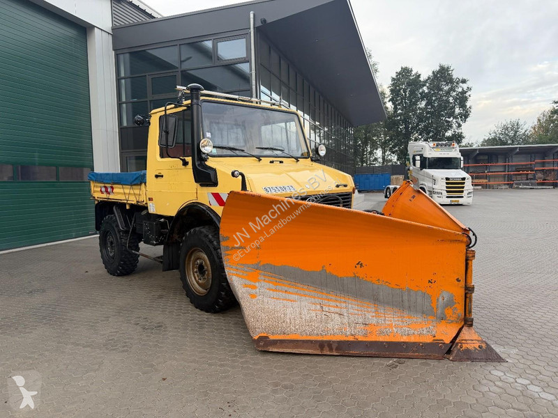 Tracteur agricole Mercedes Unimog U 1000 3-way...