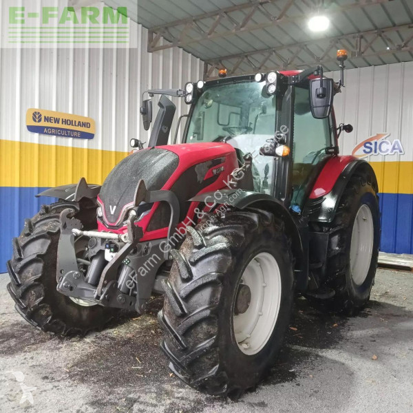 Tractor Valtra  n135
