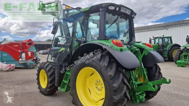 Tracteur agricole John Deere  6100m