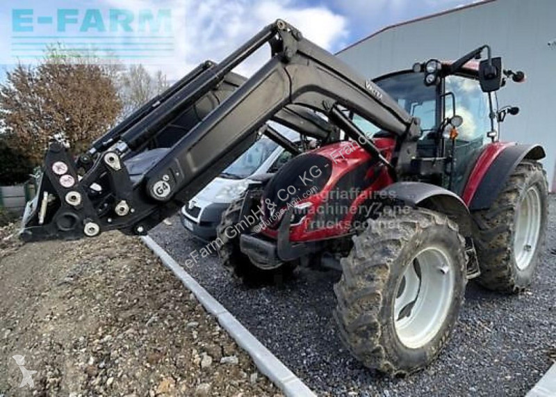 Трактор Valtra  a115