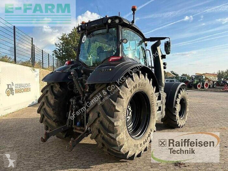 Tracteur agricole Valtra  t 195 direct