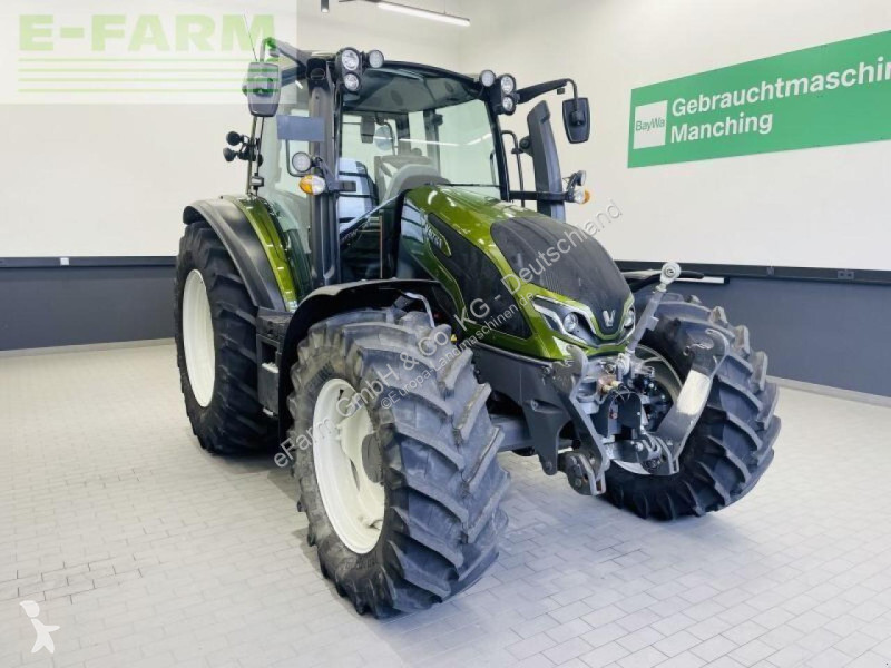Tracteur agricole Valtra  g125ev versu