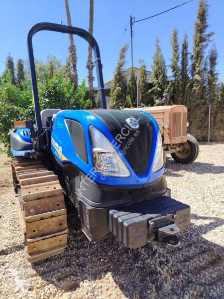 Селскостопански трактор New Holland TK 4.90