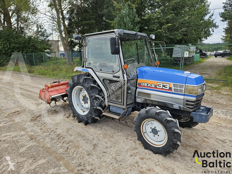 Zemědělský traktor Iseki Geas 33