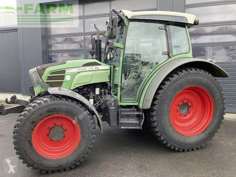 Tracteur agricole Fendt  211 vario