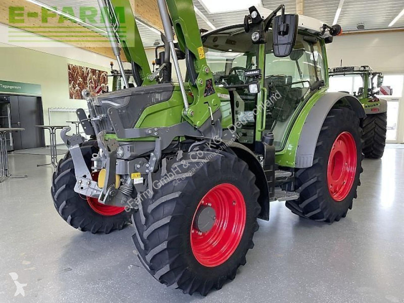 Tracteur agricole Fendt  211 s vario power gen3