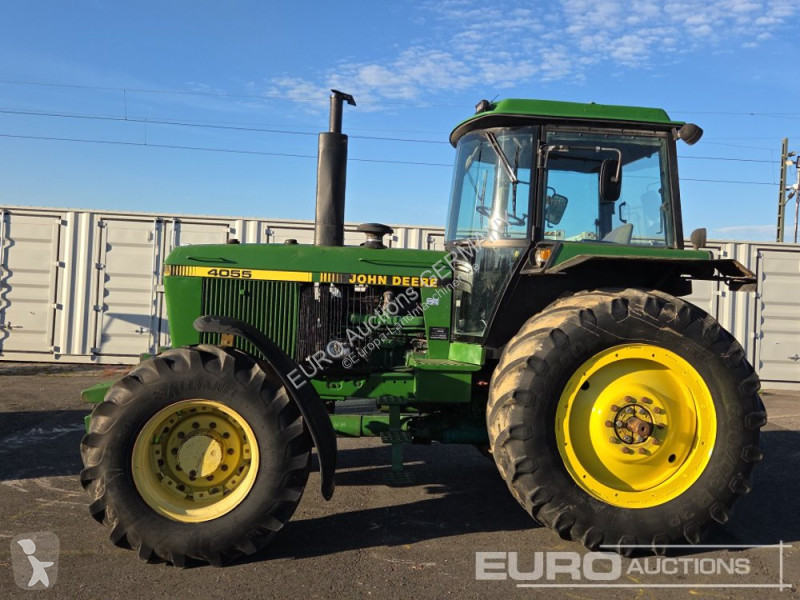 Tracteur agricole John Deere 4055A
