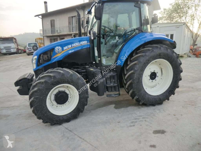 Tracteur agricole New Holland T595