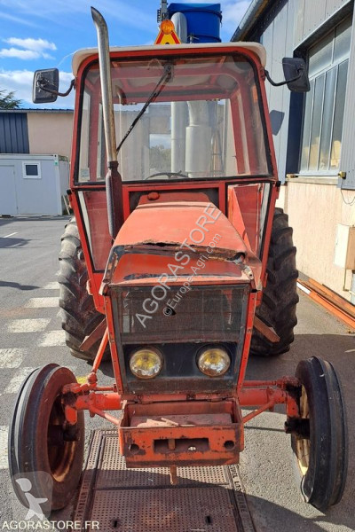 Tracteur agricole Renault 88