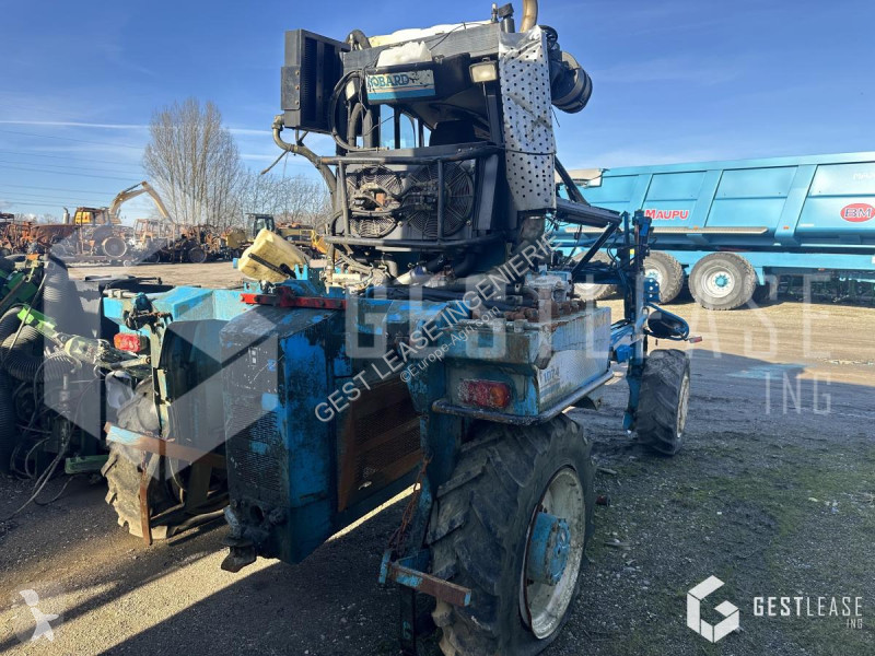 Tracteur agricole