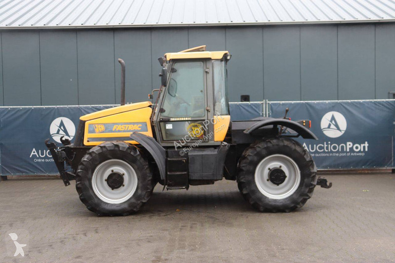 Zemědělský traktor JCB Fastrac 1135