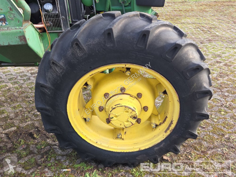 Zemědělský traktor John Deere 1850
