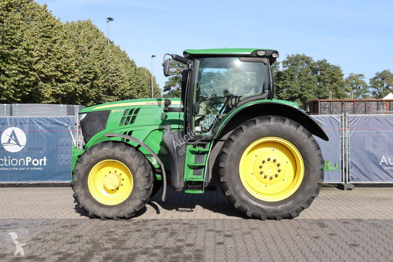Zemědělský traktor John Deere 6170 R