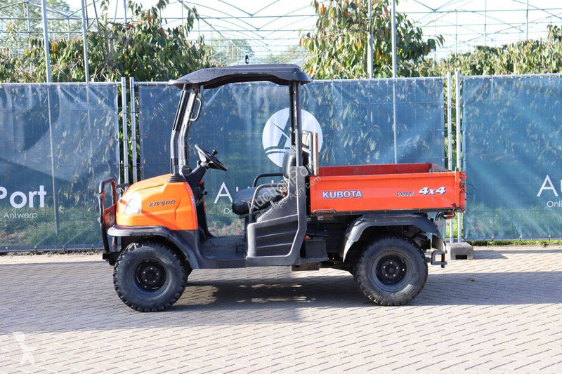 Zemědělský traktor Kubota RTV900
