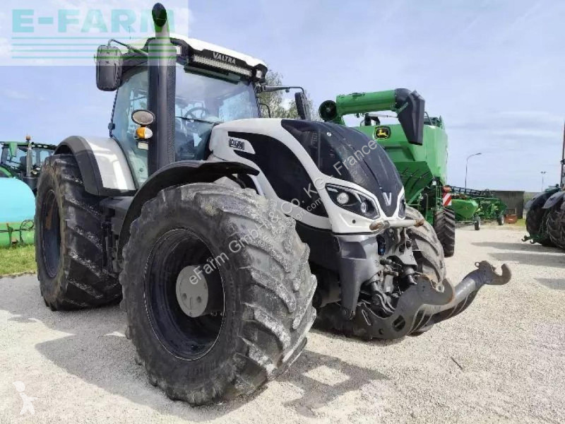 Tractor Valtra  s324