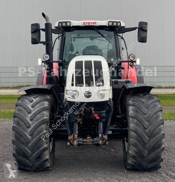 Tractor Steyr 6220...