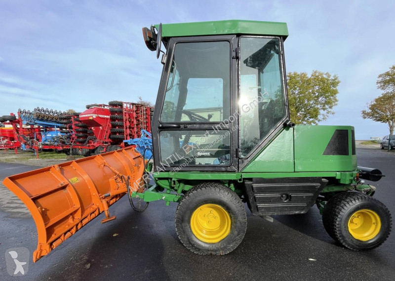 Tractor John Deere 1505 SCHNEESCHILD + MULCHER