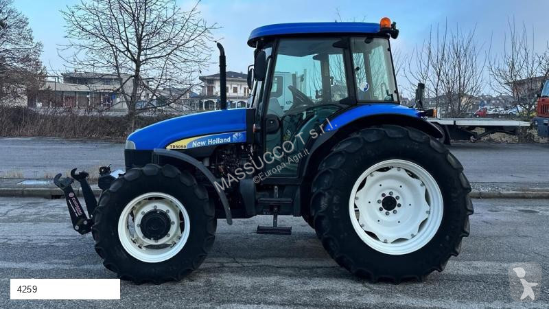 Tractor New Holland TD5050 4X4