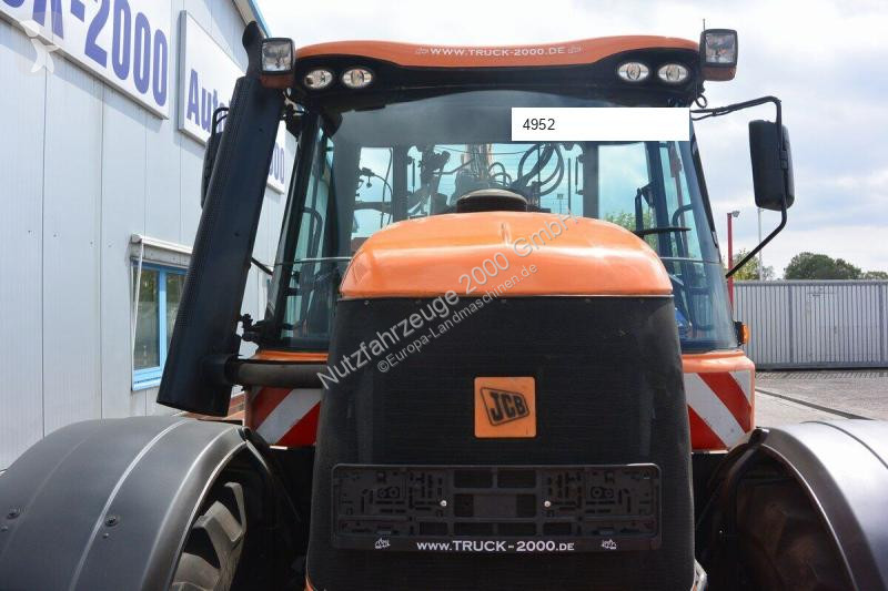 Tractor JCB