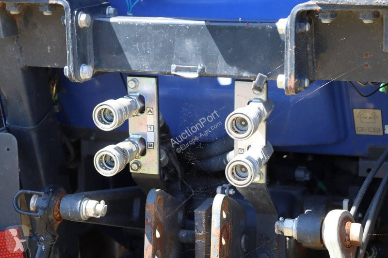 Tractor Iseki TG6370
