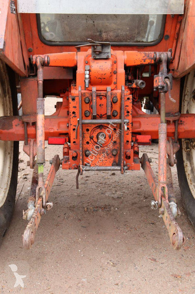 Tractor Renault 51