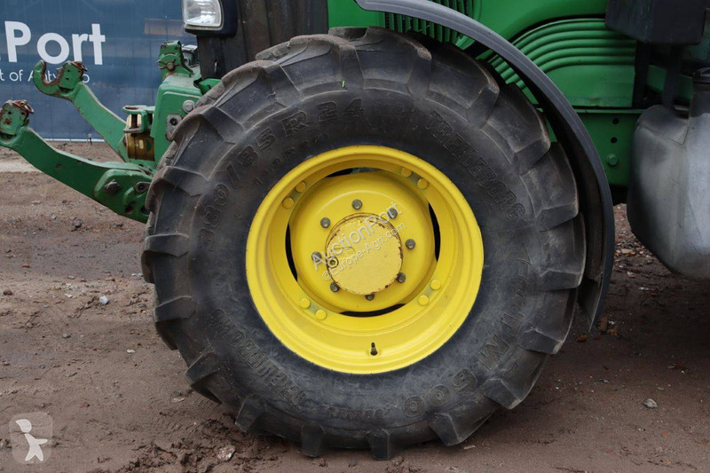 Tractor John Deere 6120