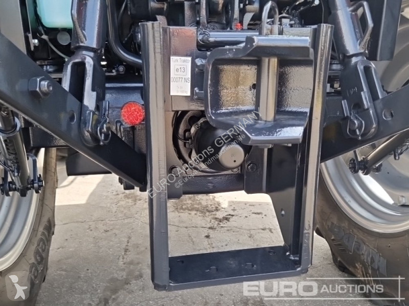 Tractor Case IH Farmhall 75A