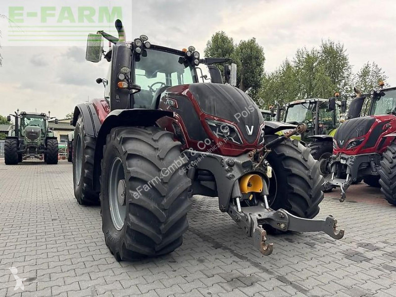 Valtra  t234 versu smarttouch tractor
